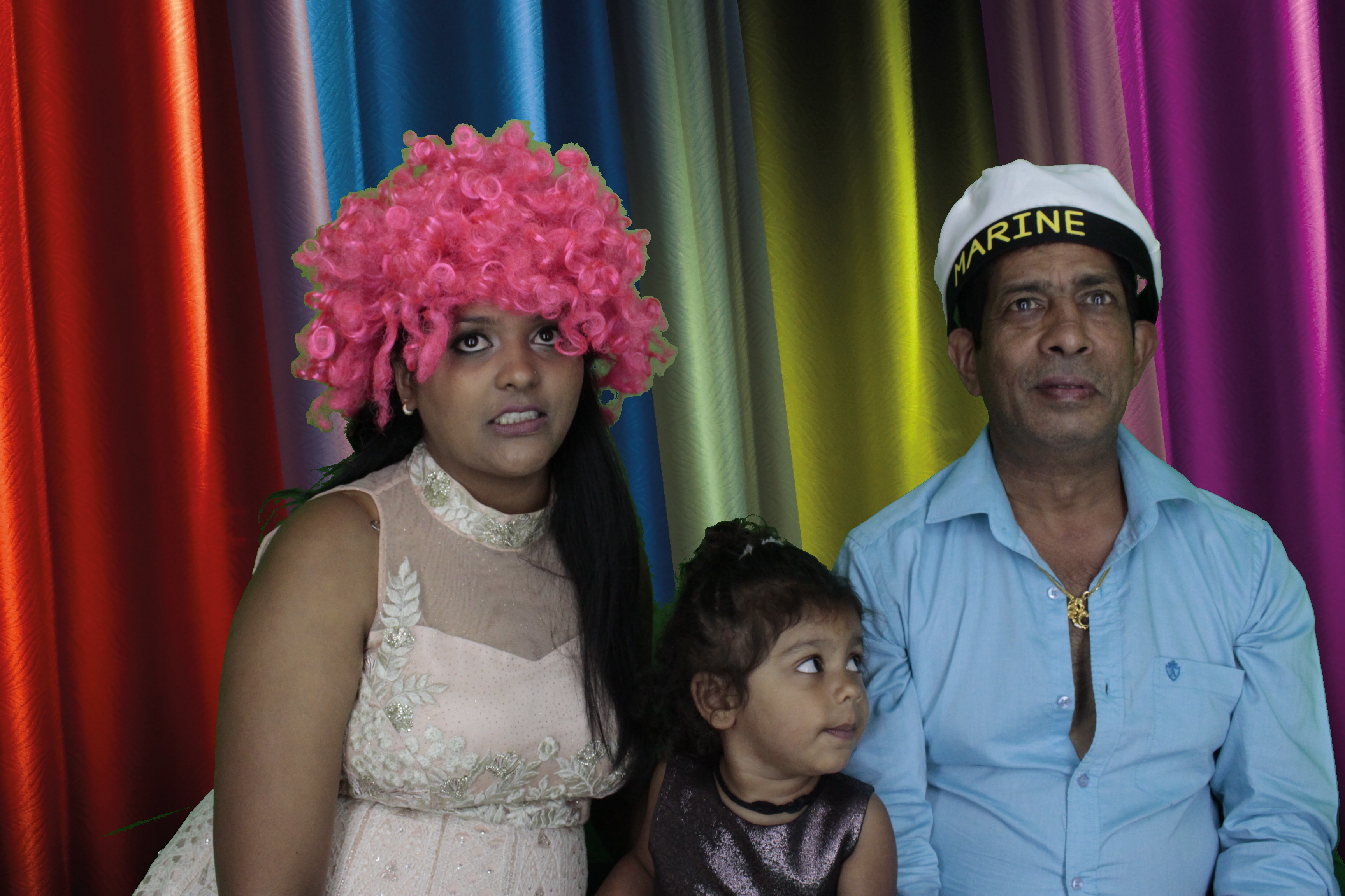 Bhavin & Yasmin’s Wedding | View more photos from the event at gallery.myphotoboothexperience.co.uk/u/MyPhotoBoothExperienceLtd/Bhavin-Yasmin’s-Wedding